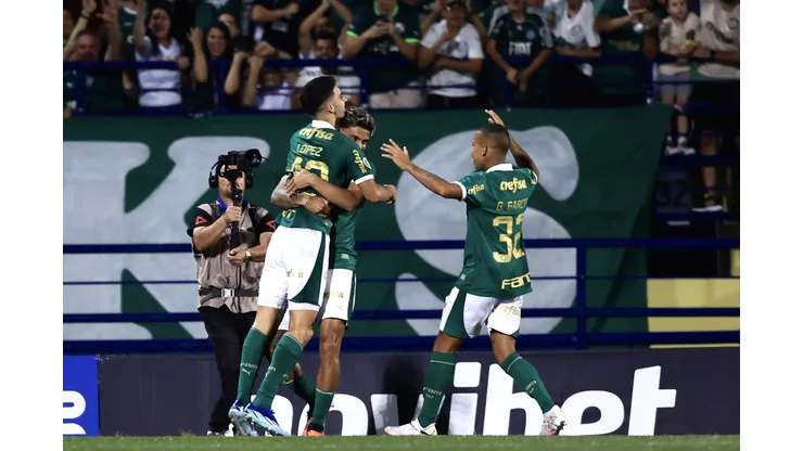 Flaco Lopez jogador do Palmeiras comemora seu gol durante partida contra o Santo Andre no estadio Bruno Jose Daniel pelo campeonato Paulista 2024. Foto: Marcello Zambrana/AGIF