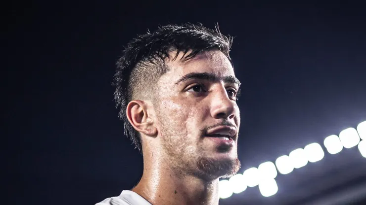 Pedrinho não joga há quase um mês. Foto: Raul Baretta/ Santos FC.