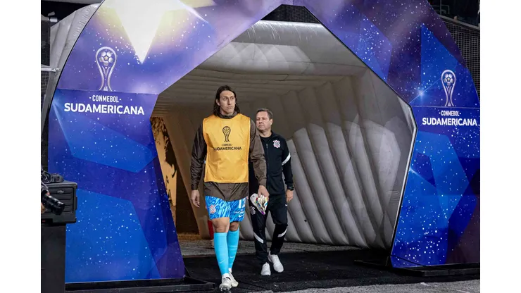 Cássio pode atuar na Sul-Americana pelo Cruzeiro.