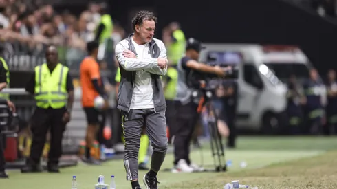 Gabriel Milito faz contas para o 1º lugar geral.