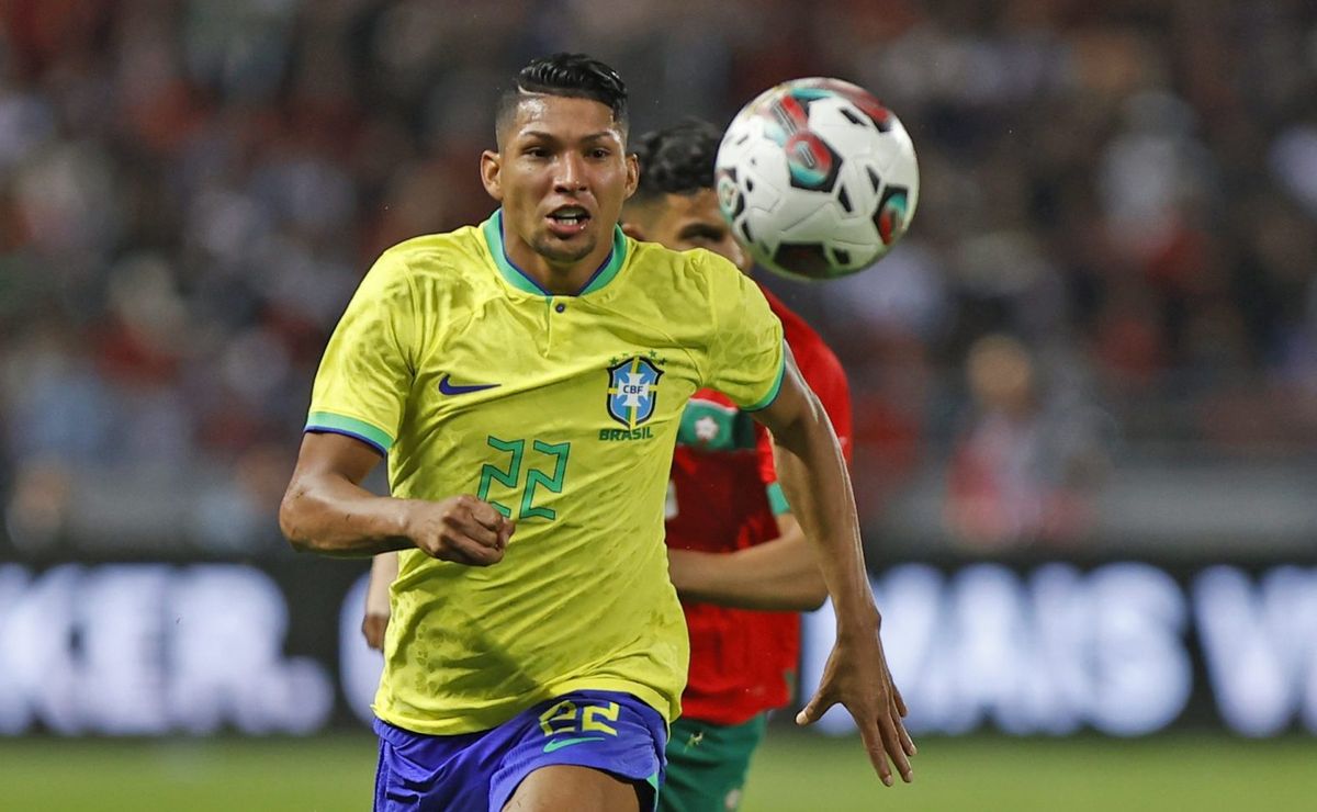 Nh Rony Rony descarta Cruzeiro e Grêmio segue monitorando atacante