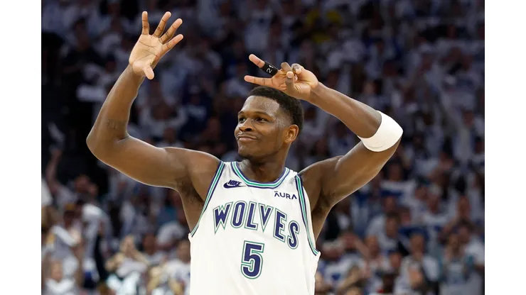 Anthony Edwards se destacou novamente pelo Minnesota Timberwolves contra o Denver Nuggets (Foto: David Berding/Getty Images)