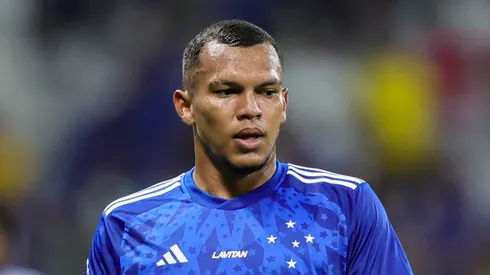 Veron praticamente não atuou pelo Clube Celeste. Foto: Gilson Lobo/AGIF