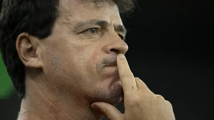 Fernando Diniz rebate críticas da torcida do Fluminense sobre seu método de trabalho