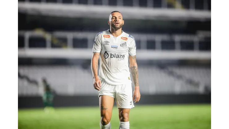 Guilherme saiu lesionado em Campinas