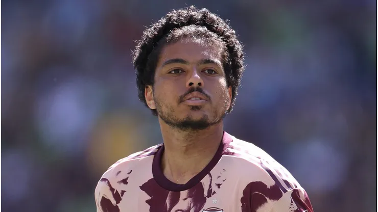 Evander é uma possibilidade que agrada ao Flamengo.