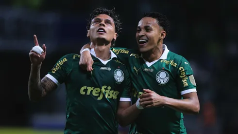 SP – SAO PAULO – 15/05/2024 – COPA LIBERTADORES 2024, PALMEIRAS X INDEPENDIENTE DEL VALLE – Richard Rios jogador do Palmeiras comemora seu gol com Lazaro jogador da sua equipe durante partida contra o Independiente del Valle no estadio Arena Allianz Parque pelo campeonato Copa Libertadores 2024. Foto: Ettore Chiereguini/AGIF