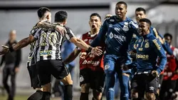 Foto: Raul Baretta/Santos FC - Santos bate Ponte Preta por 2 a 1 nesta quarta-feira (16) pelo Brasileirão Série B 2024