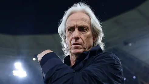 Jorge Jesus em partida entre Al-Ittihad e Al Hilal, no King Abduallah Sport City, pela semifinal da Copa do Rei da Arábia Saudita, no dia 30/04/2024. Foto: Yasser Bakhsh/Getty Images