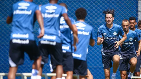 Elenco do Grêmio deve iniciar os treinos no CT Joaquim Grava, em São Paulo