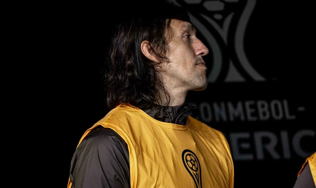 Cássio no banco de reservas durante partida entre Corinthians e Argentinos Juniors, na Neo Química Arena, pela Copa Sul-Americana, no dia 14/05/2024 Foto: Leonardo Lima/AGIF