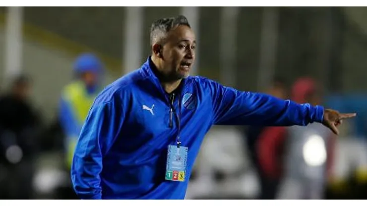 Flávio Robatto, técnico do Bolívar, mostrou que está por dentro do momento vivido na Gávea