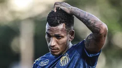 Otero pode ficar fora de vários jogos do Santos.