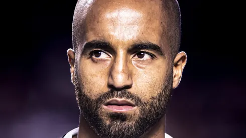 Lucas retorna após se recuperar de lesão no São Paulo.