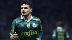 Raphael Veiga jogador do Palmeiras durante partida contra o Botafogo-SP no estadio Arena Allianz Parque pelo campeonato Copa Do Brasil 2024. Raphael Veiga segue perdendo pênaltis no verdão. Foto: Marcello Zambrana/AGIF