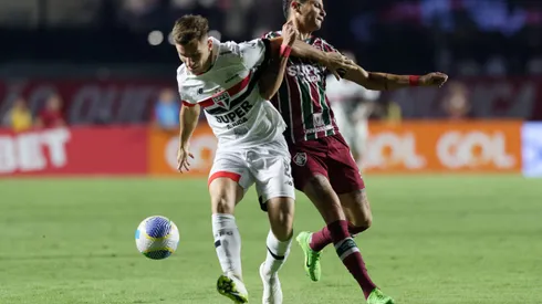Galoppo e Diogo Barbosa durante partida entre São Paulo e Fluminense.