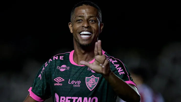 Keno está sem espaço no Fluminense e já se animou com possibilidade de negócio com o Cruzeiro