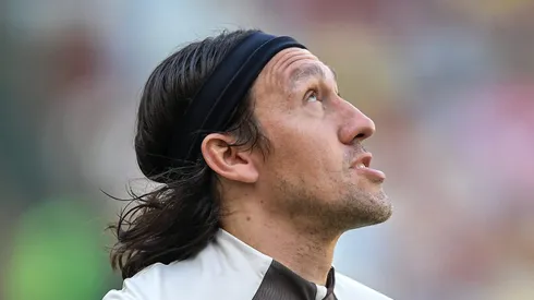 Cássio durante aquecimento antes da partida contra o Flamengo. Goleiro já está apalavrado com o Alviceleste.