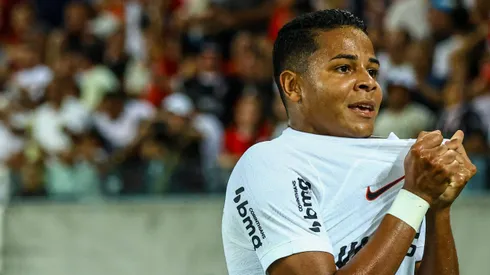 Wesley comemorando gol na terceira rodada da Copa do Brasil 2024