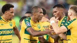 Equipe do Cuiabá comemora gol na Copa Sul-Americana. Foto: Gil Gomes/AGIF