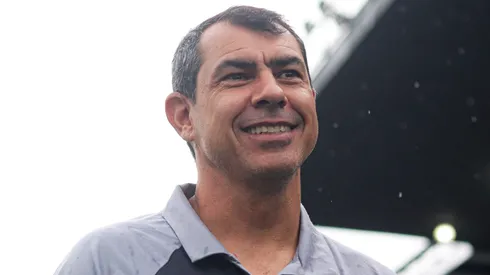 Fábio Carille antes da partida entre Santos e Guarani, na Vila Belmiro, pelo Campeonato Paulista, no dia 04/02/2024.