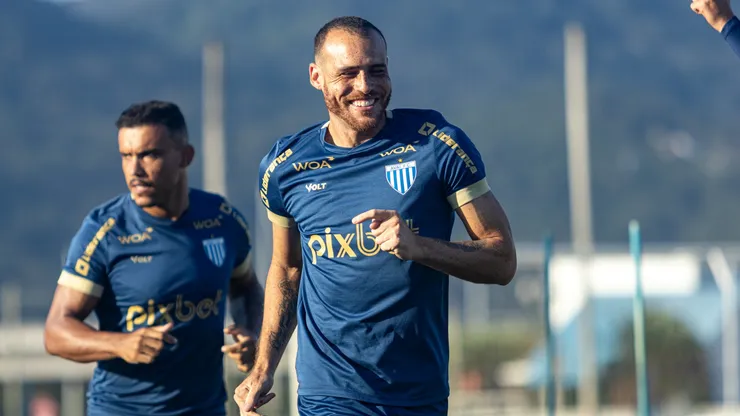 Ambos na parte debaixo da tabela, Avaí e CRB se enfrentam na quinta rodada da Série B.