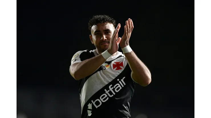 Payet retorna ao Vasco após lesão, e contribui com os 3 pontos em São Januário. Foto: Thiago Ribeiro/AGIF