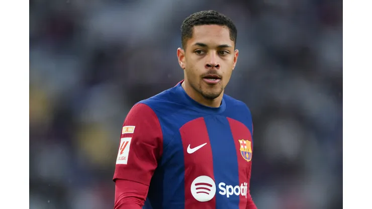 Vitor Roque está sem espaço no Mengão e Flamengo pensa em empréstimo por um ano