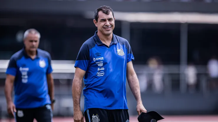 Treinador até já relacionou o atleta para um jogo