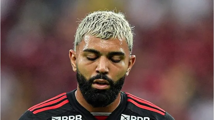 Gabigol durante partida contra o Corinthians pelo Brasileirão. Atacante tem contrato até dezembro.