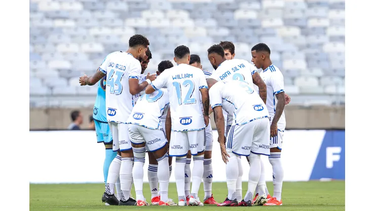 Cruzeiro quer embalar e encara um Atlético-GO pressionado pelo rebaixamento