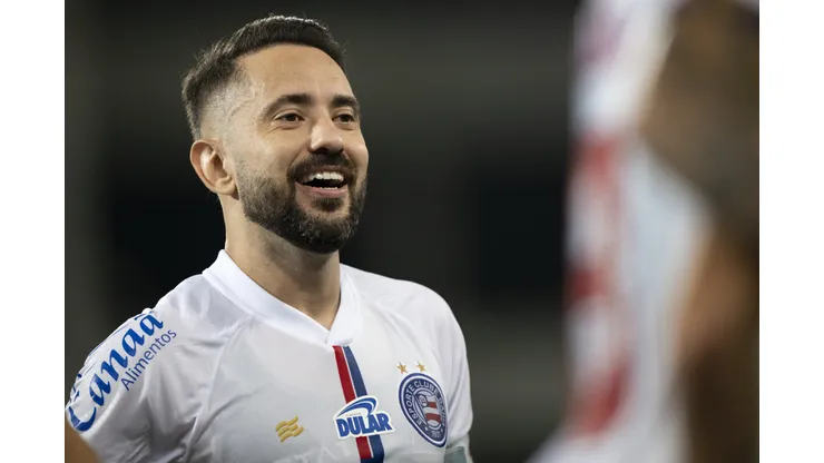 Everton Ribeiro em partida do Campeonato Brasileiro 2024
