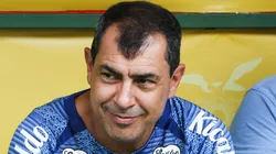 Santos de Carille foi derrotado pela primeira vez na Série B. Foto: Antonio Pereira/AGIF