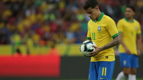 Vasco tenta retorno de Coutinho, mas situação é difícil.