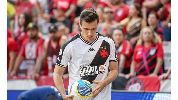 Lucas Piton em partida do Campeonato Brasileiro 2024