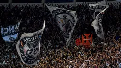 RJ - RIO DE JANEIRO - 14/04/2024 - BRASILEIRO A 2024, VASCO X GREMIO - Torcida do Vasco durante partida contra Gremio no estadio Sao Januario pelo campeonato Brasileiro A 2024. Foto: Thiago Ribeiro/AGIF