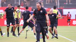 Léo Condé defende vantagem dele e do Leão diante do Vasco.