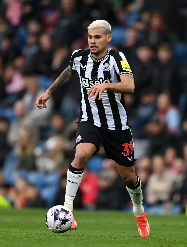 Bruno Guimarães, do Newclaste, foi convocado (Foto de Gareth Copley/Getty Images)
