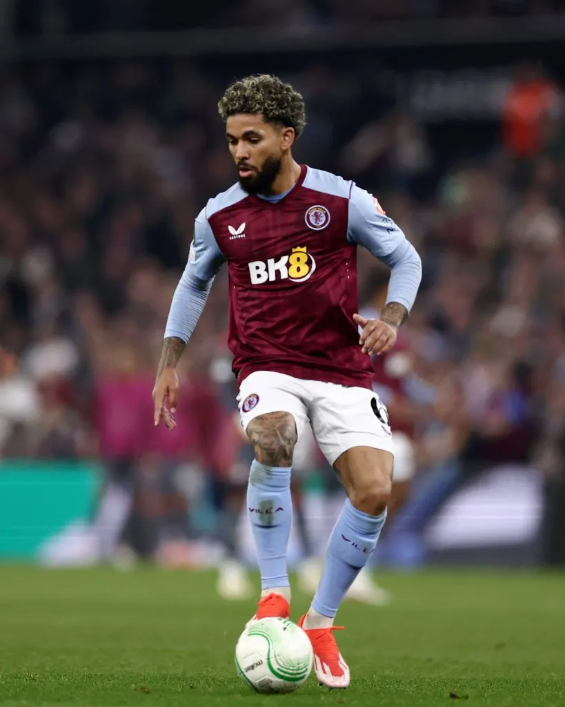 Douglas Luiz, do Aston Villa, foi convocado (Foto de Naomi Baker/Getty Images)