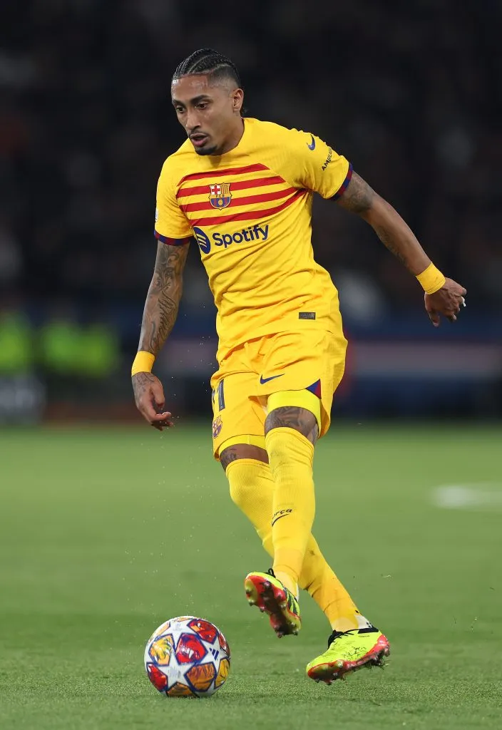 Raphinha, do Barcelona, foi convocado. (Foto de Alex Pantling/Getty Images)