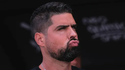 Mudança de António Oliveira impacta na escalação do Flamengo.