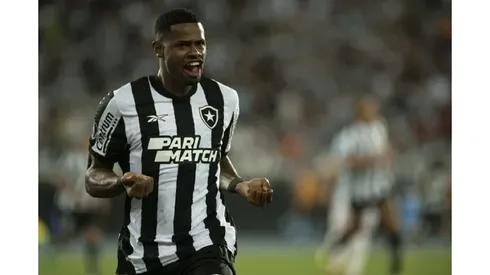 Foto: Jorge Rodrigues/AGIF - Júnior Santos celebra boa fase no Botafogo