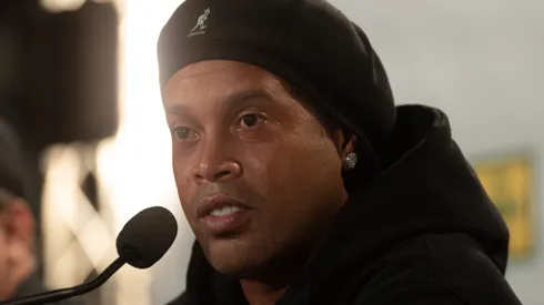 MG – Belo Horizonte – 21/05/2019 – Ronaldinho Gaucho homenageado no Mineirao – Atleta foi eternizado na calcada do Museu do Futebol, que contou ainda com uma exposicao de quadros produzidos pelo artista Camaleao em sua homenagem Foto: Marcelo Alvarenga/AGIF