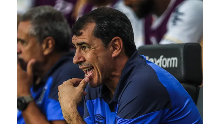 Carille autorizou saída de goleiro sem espaço no Santos