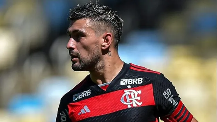 Arrascaeta durante partida entre Flamengo e Botafogo, no Maracanã, pelo Campeonato Brasileiro, no dia 28/04/2024.