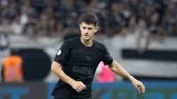 Hugo em ação diante do Fortaleza. Foto: Fabio Moreira Pinto/AGIF