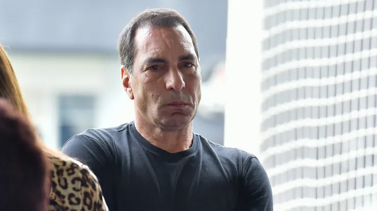 Edmundo não poupa críticas ao trabalho da diretoria do Vasco para a temporada