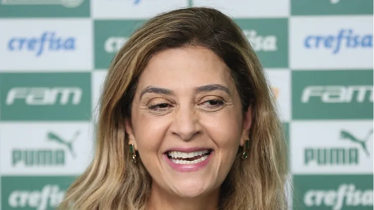 Leila Pereira durante coletiva de imprensa. Josh Wander responde dona da Crefisa.