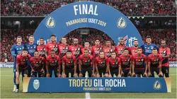 Foto: Robson Mafra/AGIF - Jogadores do Athletico