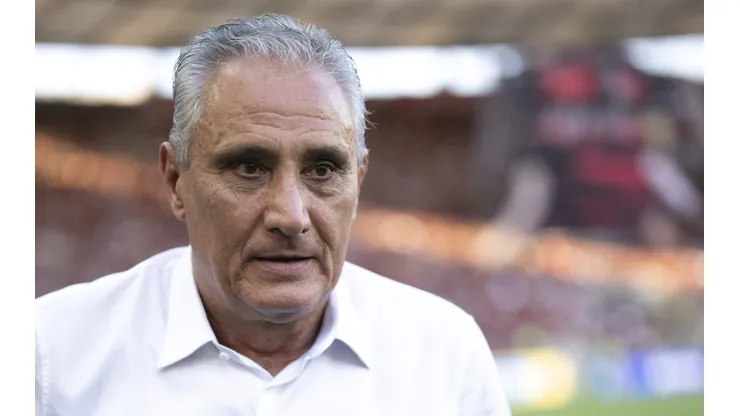 RJ - RIO DE JANEIRO - 07/04/2024 - CARIOCA 2024, FLAMENGO X NOVA IGUACU FINAL - Tite tecnico do Flamengo durante partida contra o Nova Iguacu no estadio Maracana pelo campeonato Carioca 2024. Foto: Jorge Rodrigues/AGIF